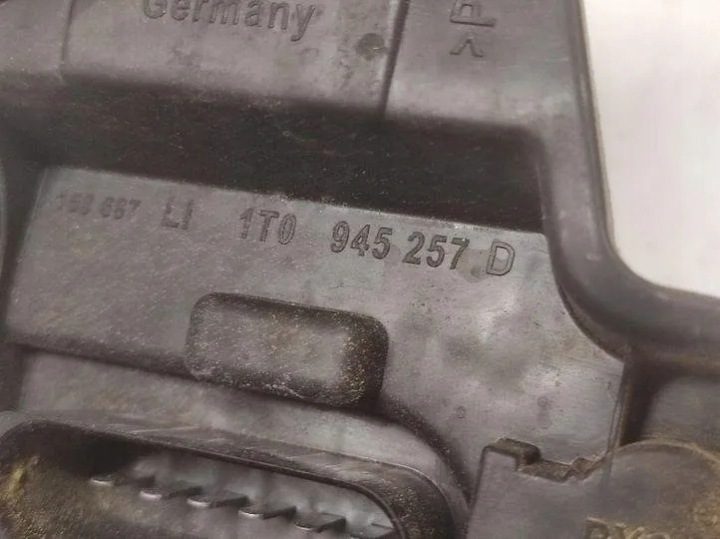 Контакты заднего фонаря VW TOURAN (1T1, 1T2) 1T0945257D 2.0L дизель 100 кВт 2006, фото 3