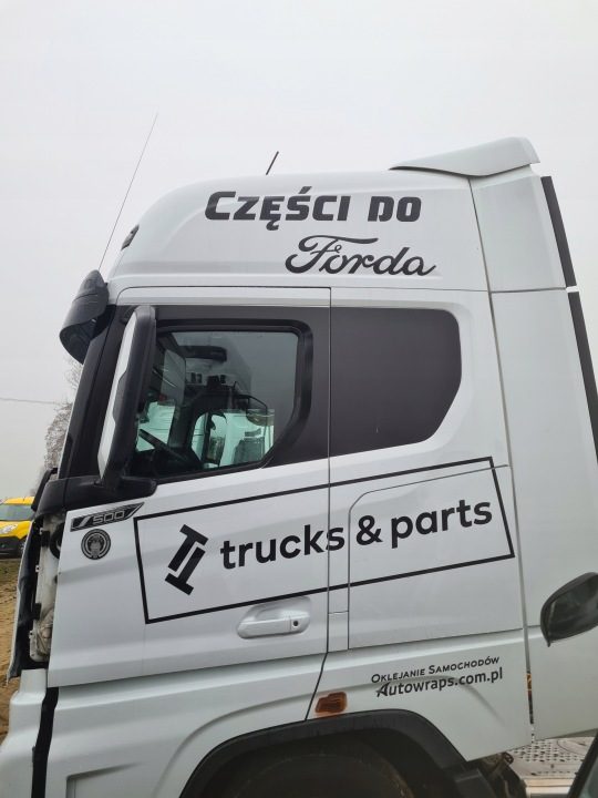 КАБИНА В СБОРЕ FORD F-MAX 500 TRUCKS EURO 6, фото 4