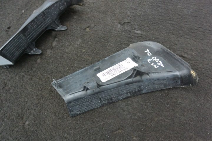 ОРИГИНАЛЬНАЯ AUDI OE ЗАЩИТА ЗАДНЕГО СВЕТА 8V5945254A, фото 4