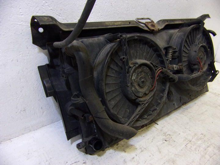 Радиатор охлаждения с вентилятором Volkswagen T4 2.5 бензин, фото 3