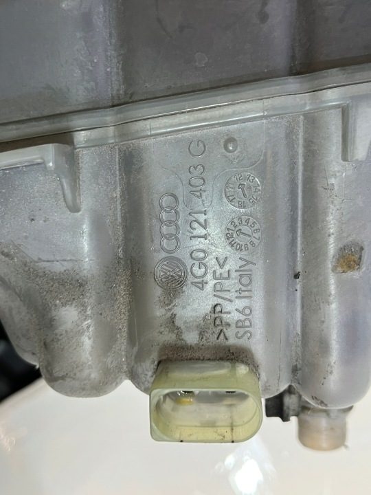 РАСШИРИТЕЛЬНЫЙ БАЧОК AUDI A7 C7 4G0121403G, фото 2