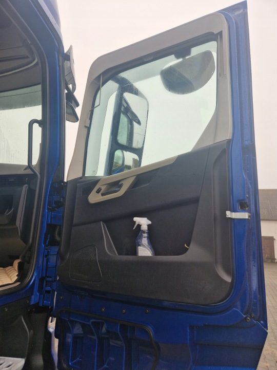 КАБИНА В СБОРЕ FORD F-MAX TRUCKS CARGO 500, фото 14