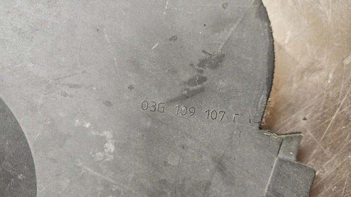 Крышка грм VW Touran 2,0 TDI 03-10 OE VAG 03G109107C, фото 3