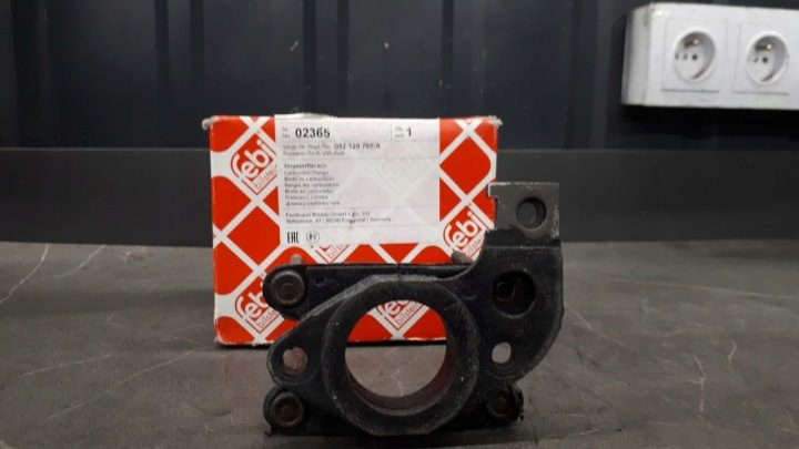 052129765a основание карбюратора VW Polo Jetta Golf I, фото 1