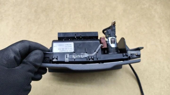 Бардачок пепельница тоннеля Mercedes-Benz OE A2216801652, фото 4
