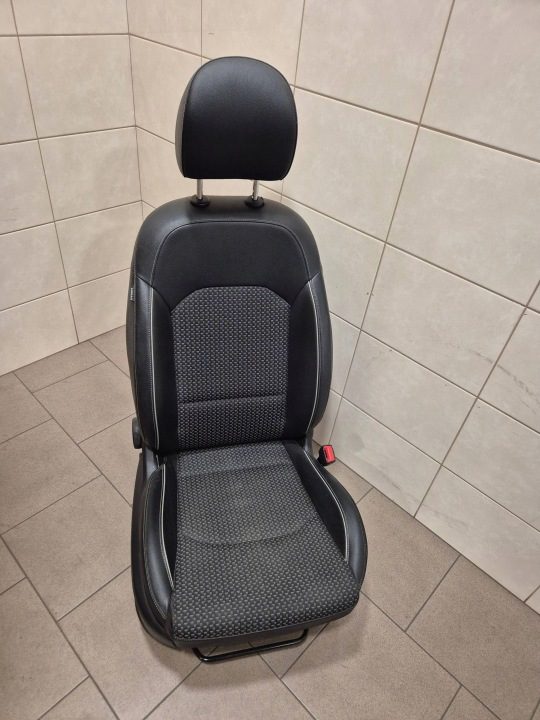 KIA XCeed СИДЕНЬЕ ПАССАЖИРА ПРАВОЕ ПЕРЕДНЕЕ (БЕЗ ПОДУШКИ AIRBAG), фото 1