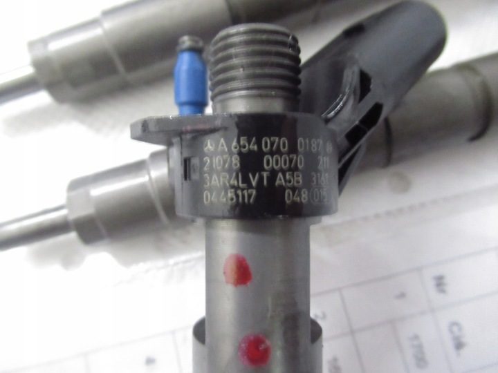 КОМПЛЕКТ форсунок 4 шт. 0445117048 0445117047 A6540700187 Mercedes, фото 3