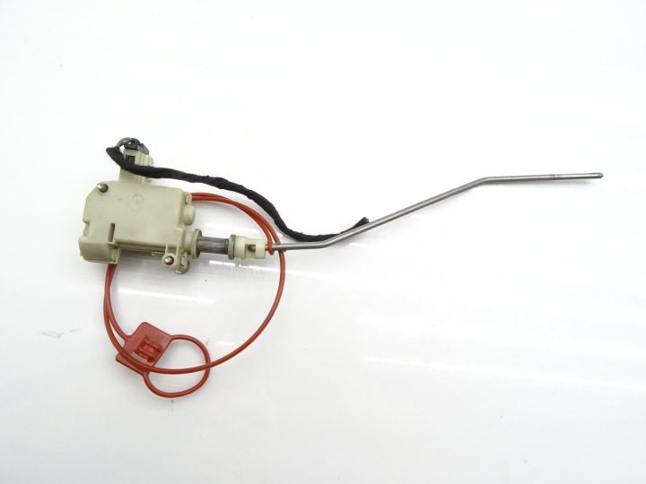 Привод лючка горловины бензобака тяга 4F0862153A Audi A6 C6, фото 2