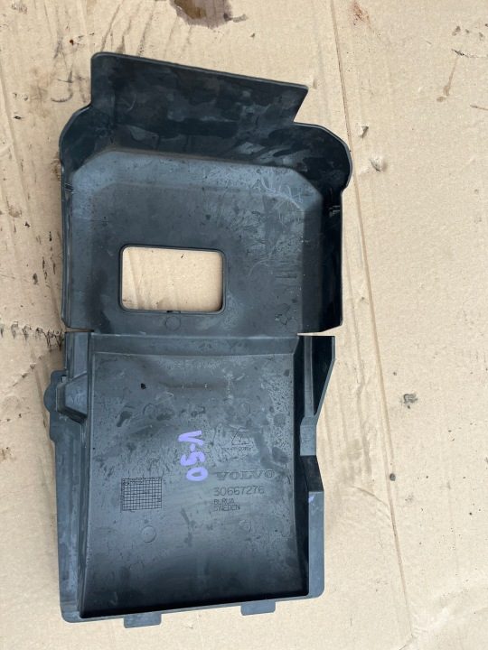Крышка аккумулятора Volvo V50 2004-2007 30667276, фото 2