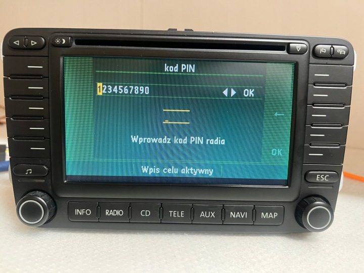 VW Golf V Passat B6 Магнитола NAWI CD AUX 1K0035198C с kodem, фото 1