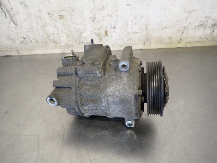 КОМПРЕССОР КОНДИЦИОНЕРА VOLKSWAGEN PASSAT B6, фото 2