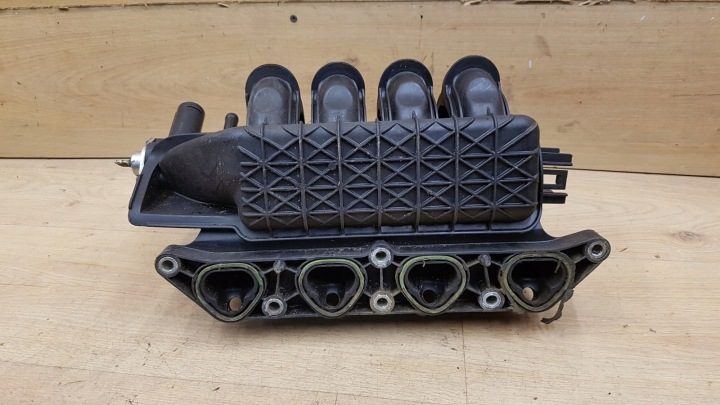 Впускной коллектор Skoda Fabia Mk1 (6Y) 036129711FQ, фото 3