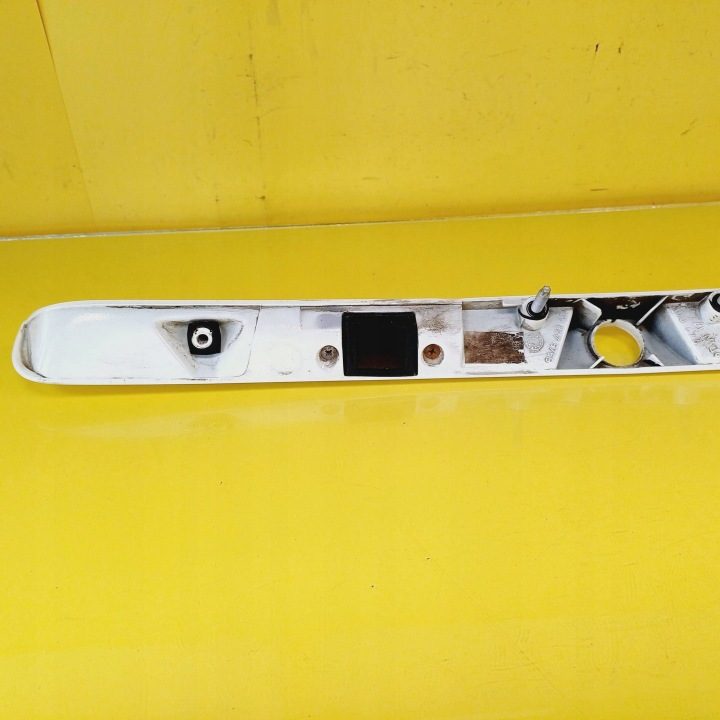Накладка крышки багажника Audi A4 S4 B5 8D 8D5827576B NR64, фото 10