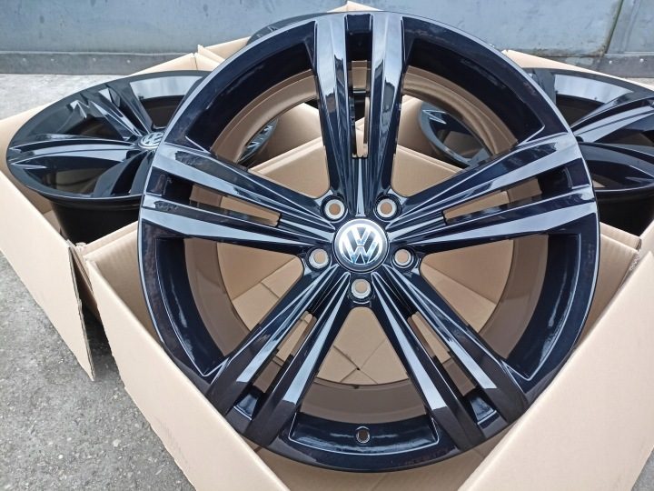 Оригинал диска 19 дюймов VW 5NA Tiguan R Line Passat Golf Touran SEBRING, фото 1