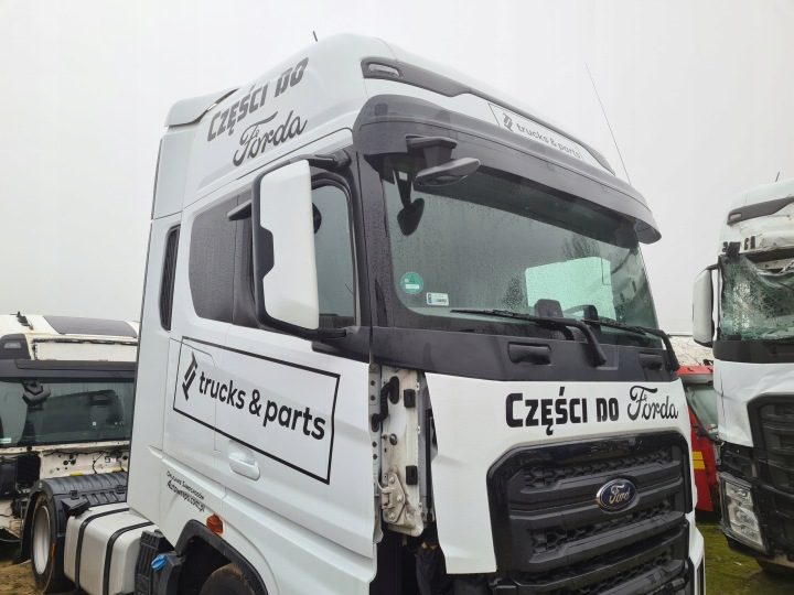КАБИНА В СБОРЕ FORD F-MAX 500 TRUCKS EURO 6, фото 2