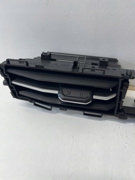 VW MULTIVAN T7 РЕШЕТКА СРЕДНЯЯ ОБДУВА КОНСОЛИ 7T0815705L, фото 2
