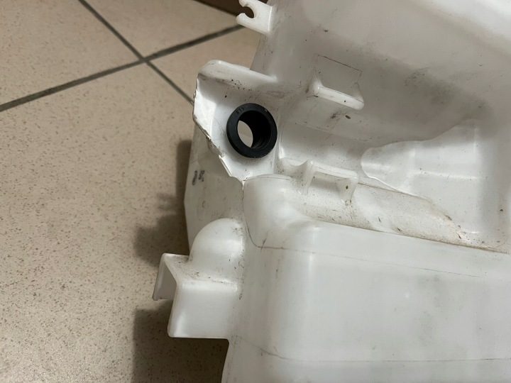 БАЧОК ОМЫВАТЕЛЯ TOYOTA RA4 RAV-4 V 5 18- 060851-663, фото 2