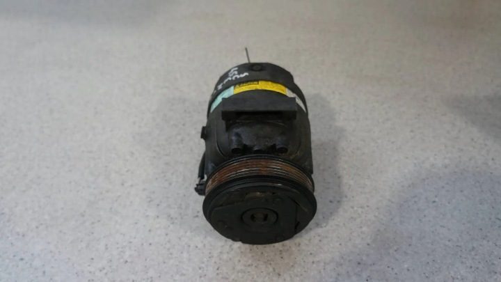 КОМПРЕССОР КОНДИЦИОНЕРА RENAULT SCENIC I RX4 2.0 16V - 1135309, фото 3