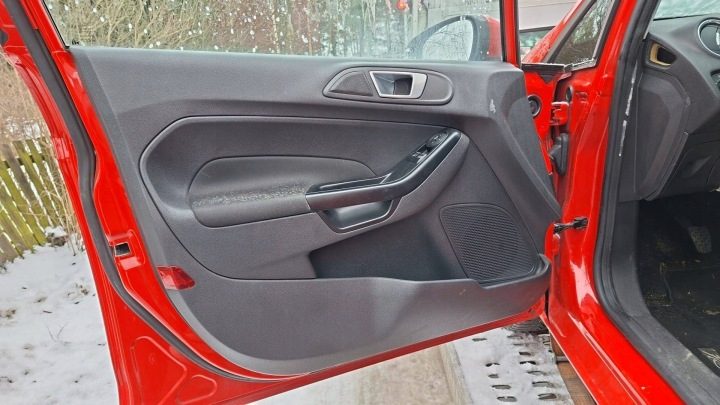ОБШИВКИ ДВЕРИ КОМПЛЕКТ FORD FIESTA MK7 РЕСТАЙЛИНГ, фото 1