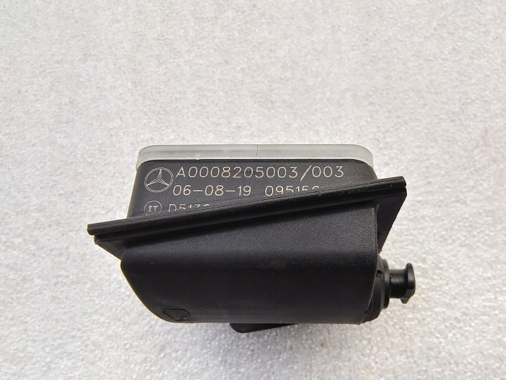 Mercedes привод лючка горловины бензобака A0008205003, фото 2