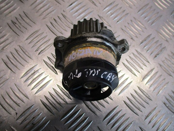 ПОМПА SEAT IBIZA IV 1.6 TDI 03L121019, фото 1