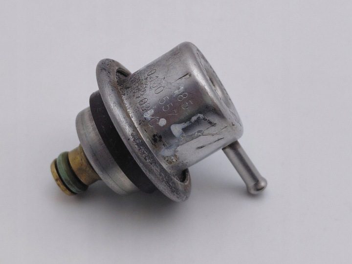 Регулятор давления топлива Seat Ibiza II 1.4 037133035C / 0280160557, фото 1