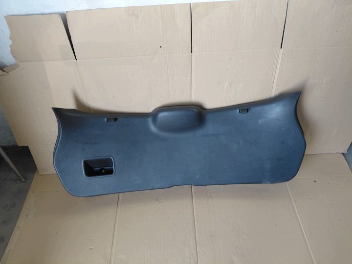 NISSAN QASHQAI J10 РЕСТАЙЛИНГ ОБИВКА КРЫШКИ БАГАЖНИКА 90901JD000, фото 1