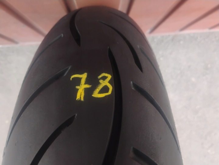 Metzeler ROADTEC Z8 INTERACT 140/70ZR18 67 Вт, фото 2