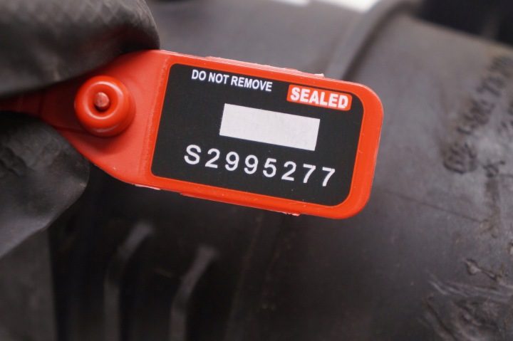 Корпус топливного фильтра Volvo S60 II V70 III S80 II XC70 II 31342921, фото 7
