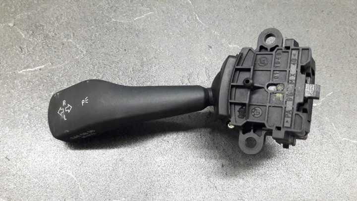 8363664k Переключатель дворников BMW E46, фото 1