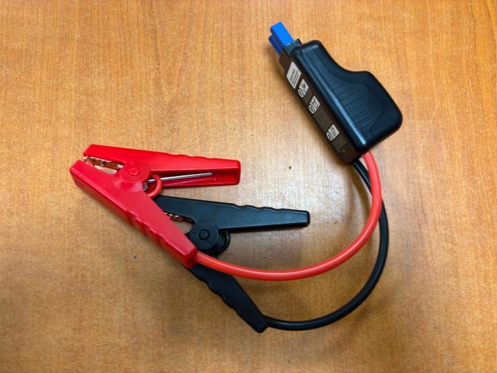 Booster Jump 3 стартер пусковое устройство 600A 12V повербанк 22.2 вт·ч 14.8V 2xUSB, фото 4