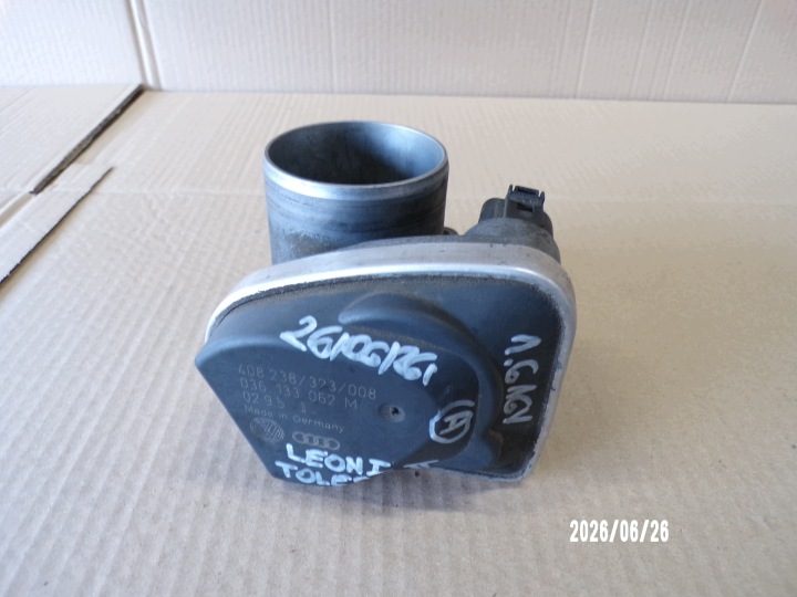 Leon I 1.6 16V дроссельная заслонка 036133062M, фото 1