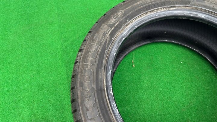 Шина зимняя Kumho I'Zen KW23 205/55R16 91 H сцепление на снегу (3PMSF), фото 4