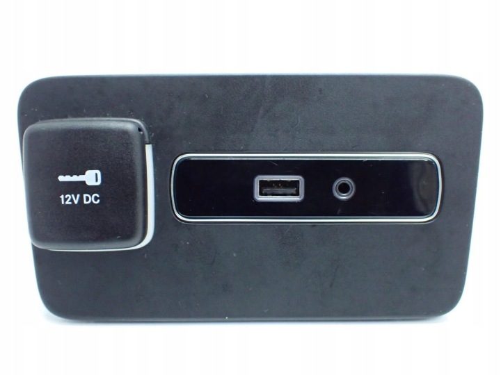 РОЗЕТКА ПОРТ USB AUX ПРИКУРЮВАЧ ЕВРОПА АЛЯ РОМЕО ДЖУЛИЯ 16Р, фото 1