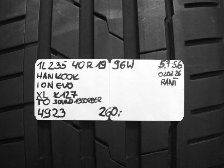 Шина летняя Hankook Ion Evo 235/40R19 96 Вт защита диска, усилитель (XL), фото 13