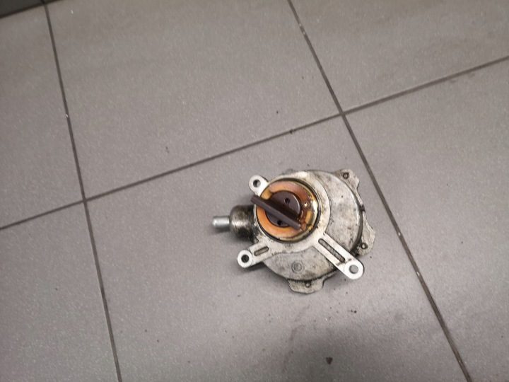 НАСОС ВАКУУМНЫЙ BMW E60 7507253, фото 4
