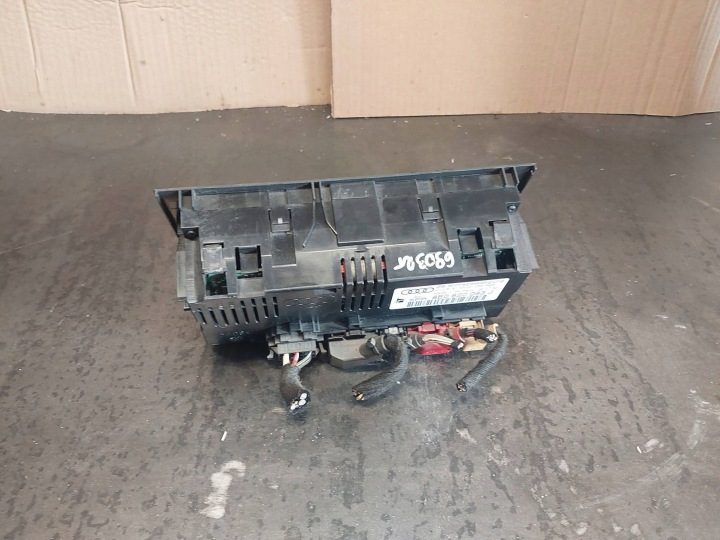 Блок управления климатом Audi A4 B6 8E 8H 8E0820043J, фото 4