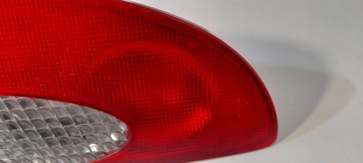 Левый фонарь крышки багажника TOYOTA AVENSIS (_T22_) 23300102 2.0L дизель 81 кВт, фото 2