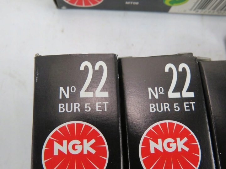 Свеча зажигания NGK BUR5ET, фото 3