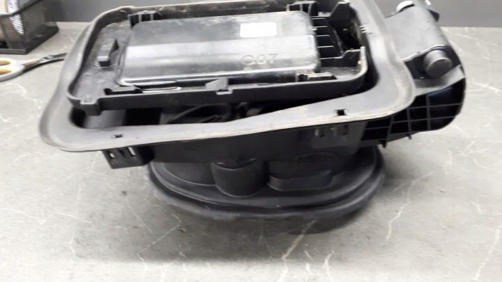7440020 лючок горловины бензобака BMW x7 G07, фото 2