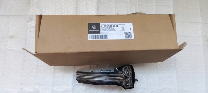Mercedes A-Класс CLA W177 W118 Поворотник зеркала правый A0999061802, фото 2