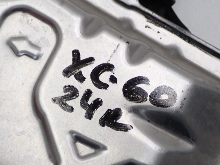 PRZEPŁYWOWY ПОДОГРЕВАТЕЛЬ ЭЛЕКТРИЧЕСКИЙ WEBASTO VOLVO XC60 II T6 2.0T PHEV 24 г., фото 9