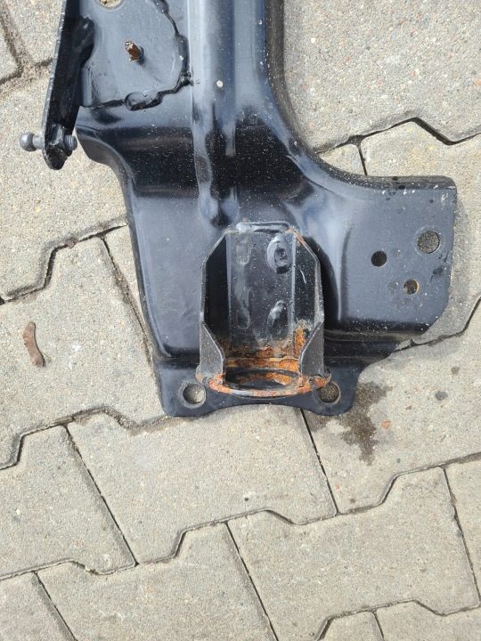 КРЕПЛЕНИЕ ЛЕВОЕ ПОДУШКИ КАБИНЫ ПРИВОДА КАПОТА RENAULT GAMA T HIGH, фото 2