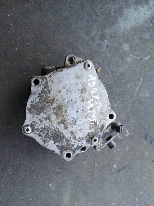 НАСОС ВАКУУМНЫЙ AUDI A3 8P 1.8 TFSI CDA 06J145100B, фото 1
