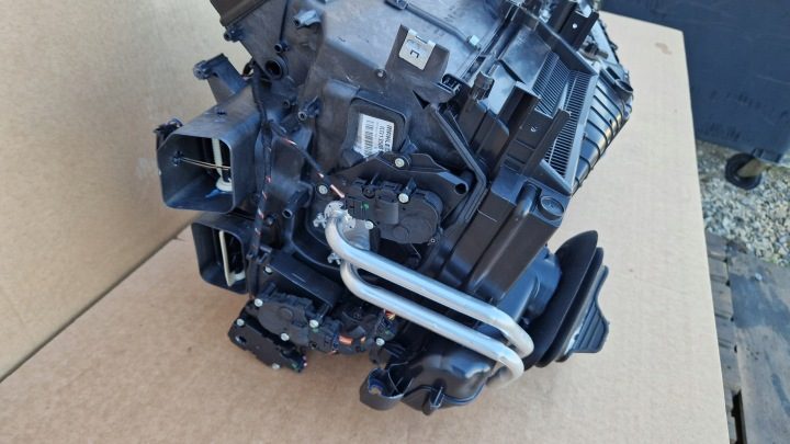 ОТОПИТЕЛЬ AUDI A4 B9 РЕСТАЙЛИНГ 8W1820001AK ОРИГИНАЛ КАК НОВЫЙ, фото 5