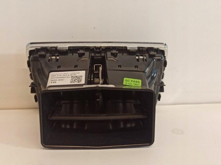 Дефлектор обдува Skoda OE 565819203A, фото 5