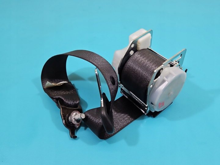 РЕМЕНЬ БЕЗОПАСНОСТИ ЗАДНИЙ ЛЕВЫЙ FORD MUSTANG V 04-14 2028493-AD, фото 1
