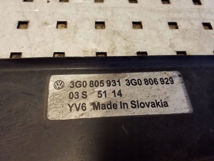 Volkswagen Passat B8 прочая деталь моторного отсека левая сторона 3G0805931, фото 2