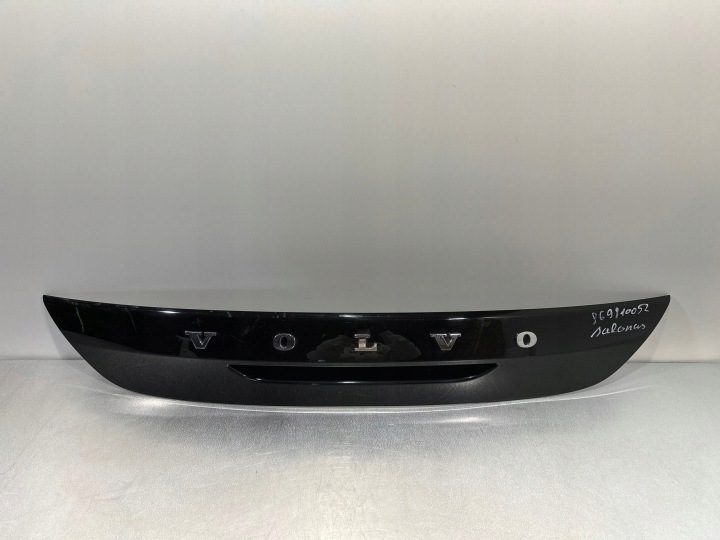 2015 Volvo V40 Cross Country Молдинг подсветки номера 01042057014, фото 1