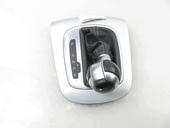 ЧЕХОЛ РУЧКИ ПЕРЕДАЧ AUDI Q3 (8U) 8U0864261P, фото 1
